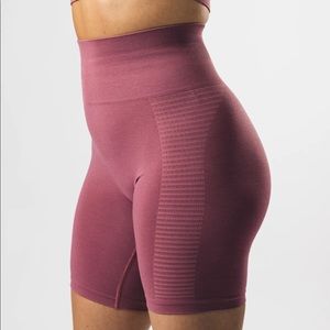 Alphalete Seamless Biker Shorts - Violet Sunset
